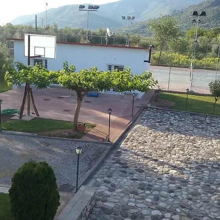 Apartmán With Tenis Court And Mini Basket Aígio